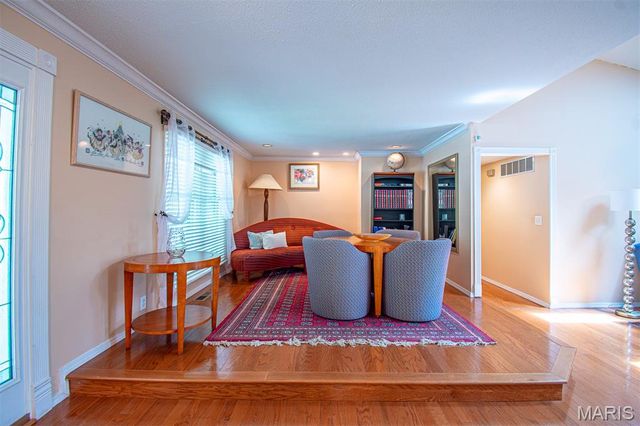 2025 RURLINE Drive, St Louis, MO 63146