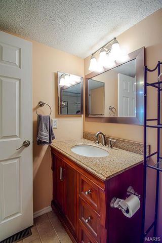 2025 RURLINE Drive, St Louis, MO 63146