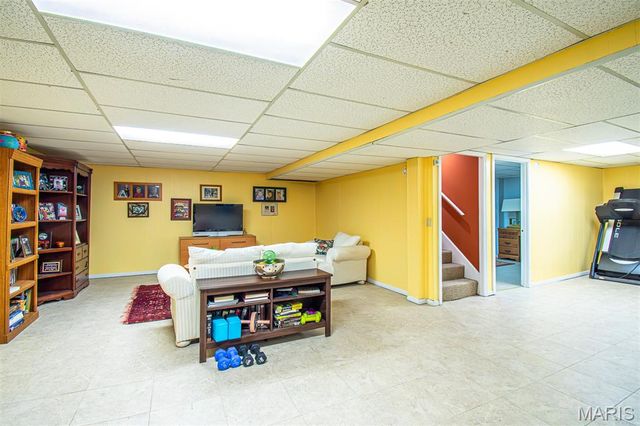 2025 RURLINE Drive, St Louis, MO 63146
