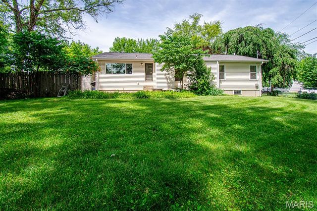 2025 RURLINE Drive, St Louis, MO 63146