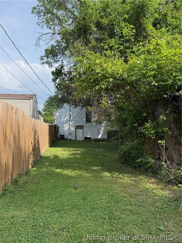 1340 Beeler Street, New Albany, IN 47150