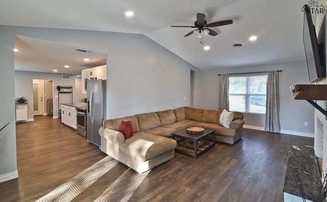 5 SUMMIT CIRCLE, Wichita Falls, TX 76310