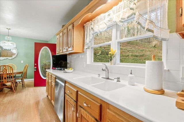 5318 KY-1304, Hinkle, KY 40953