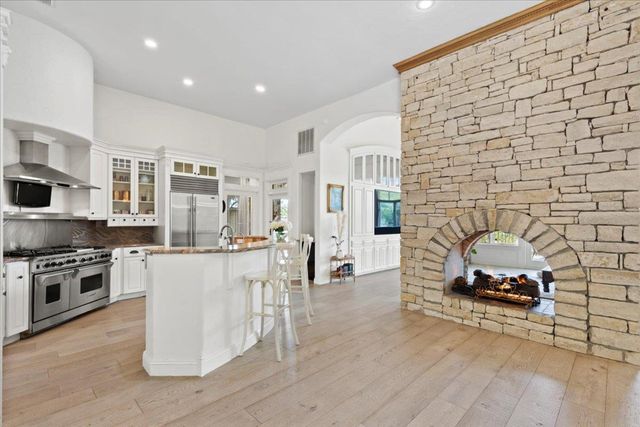 220 Southriver ST, Wimberley, TX 78676