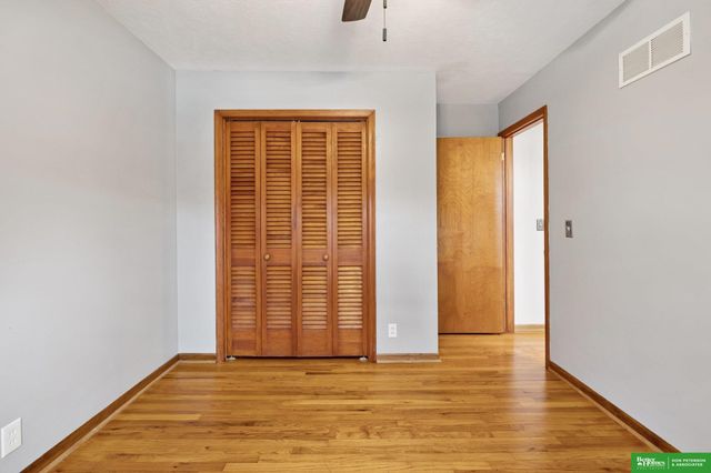 4962 Magnolia Street, Omaha, NE 68137