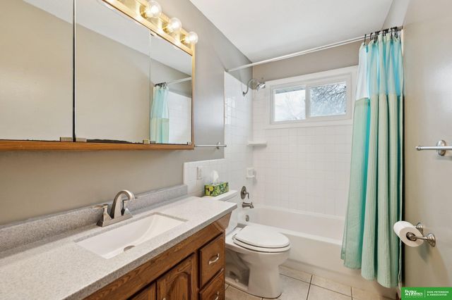 4962 Magnolia Street, Omaha, NE 68137