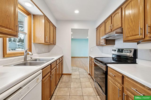 4962 Magnolia Street, Omaha, NE 68137