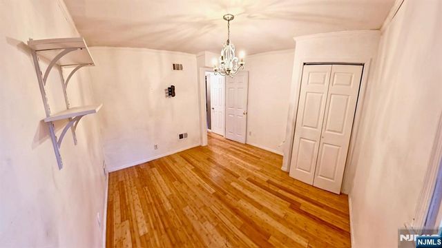 12 Central Avenue, Pompton Lakes, NJ 07442