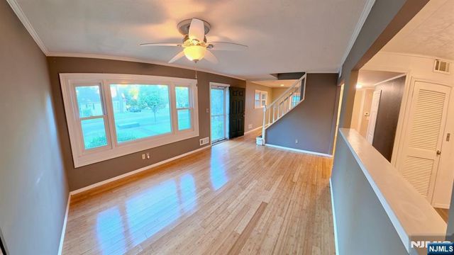 12 Central Avenue, Pompton Lakes, NJ 07442