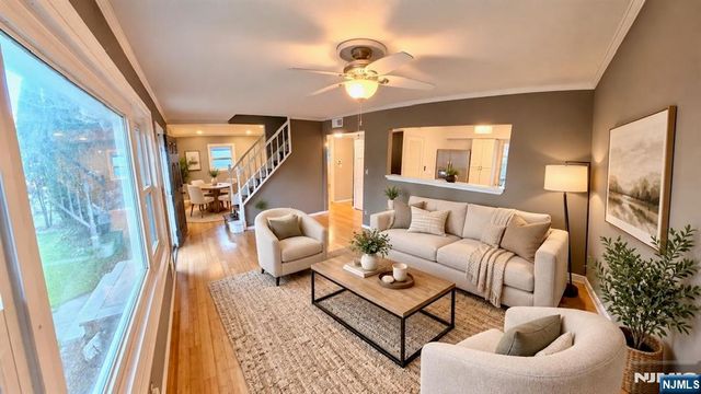 12 Central Avenue, Pompton Lakes, NJ 07442