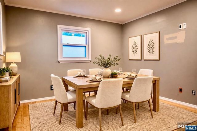 12 Central Avenue, Pompton Lakes, NJ 07442
