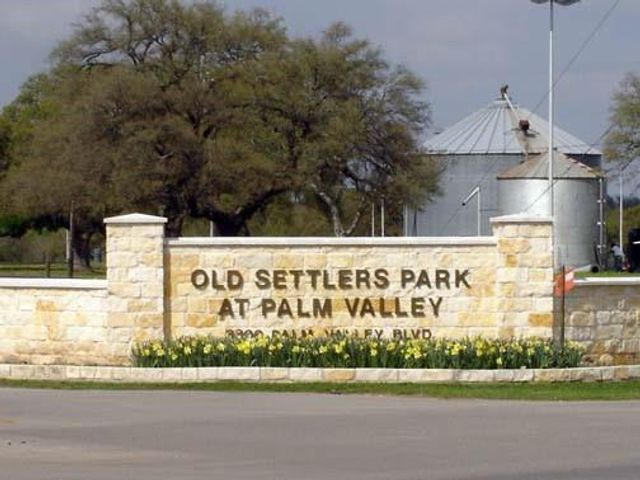 6133 MANTALCINO DR, Round Rock, TX 78665