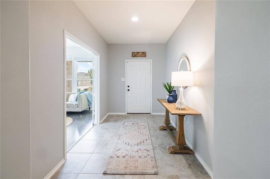 6133 MANTALCINO DR, Round Rock, TX 78665