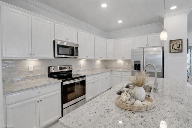 17609 Ashcomb WAY, Estero, FL 33928