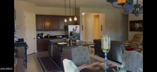 18349 W MARSHALL Lane W, Surprise, AZ 85388