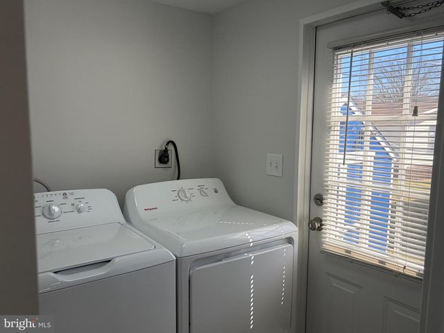 7 ROSEVIEW RD, Dundalk, MD 21222