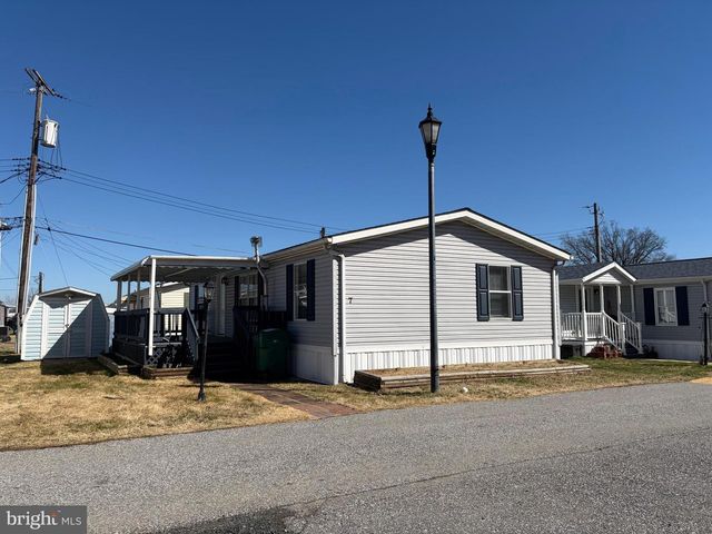 7 ROSEVIEW RD, Dundalk, MD 21222