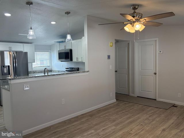 7 ROSEVIEW RD, Dundalk, MD 21222