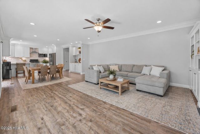 41 Angel Oaks Court, Hampstead, NC 28443