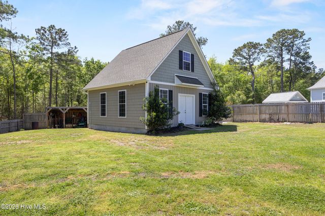 41 Angel Oaks Court, Hampstead, NC 28443