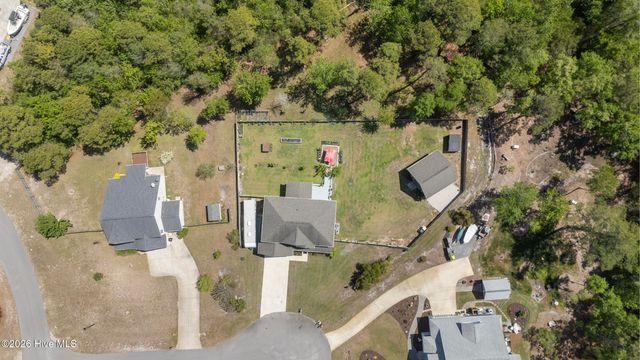 41 Angel Oaks Court, Hampstead, NC 28443
