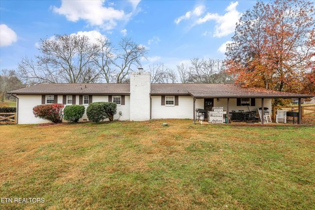 4516 Green Castle Rd, Louisville, TN 37777