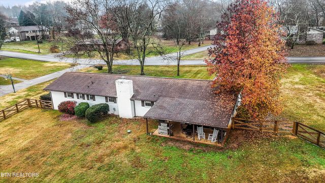 4516 Green Castle Rd, Louisville, TN 37777