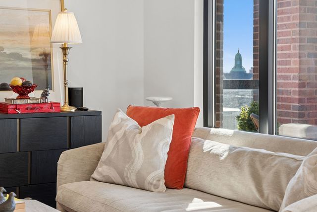 323 S Racine Avenue PHD, Chicago, IL 60607