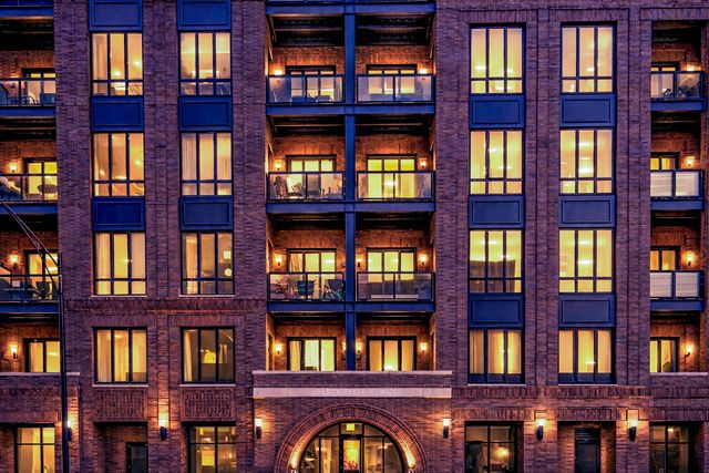 323 S Racine Avenue PHD, Chicago, IL 60607