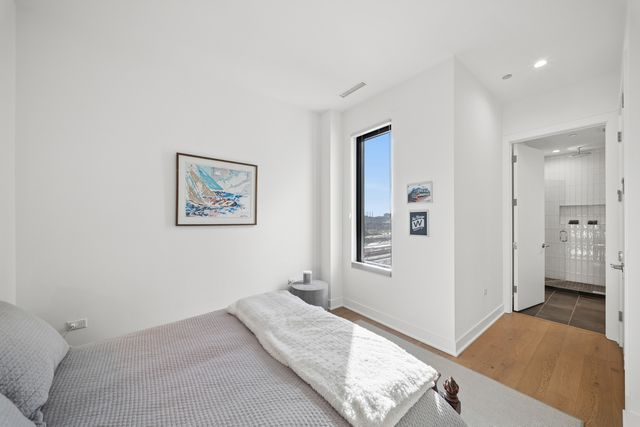 323 S Racine Avenue PHD, Chicago, IL 60607