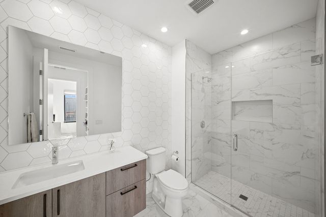 323 S Racine Avenue PHD, Chicago, IL 60607