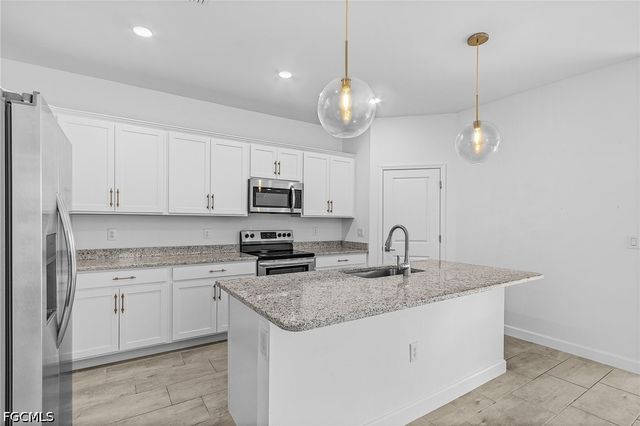 11151 Timber Creek DR E, Fort Myers, FL 33913