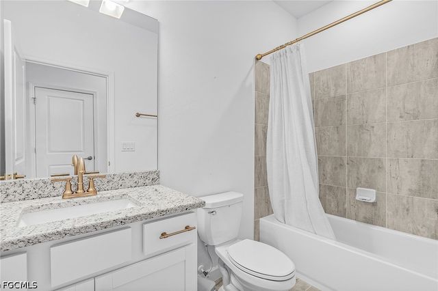11151 Timber Creek DR E, Fort Myers, FL 33913