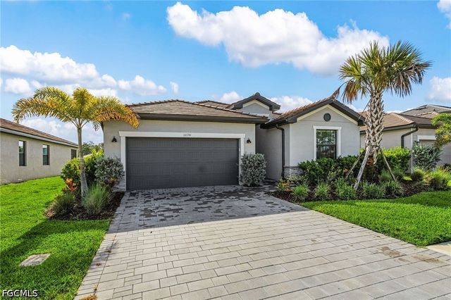 11151 Timber Creek DR E, Fort Myers, FL 33913