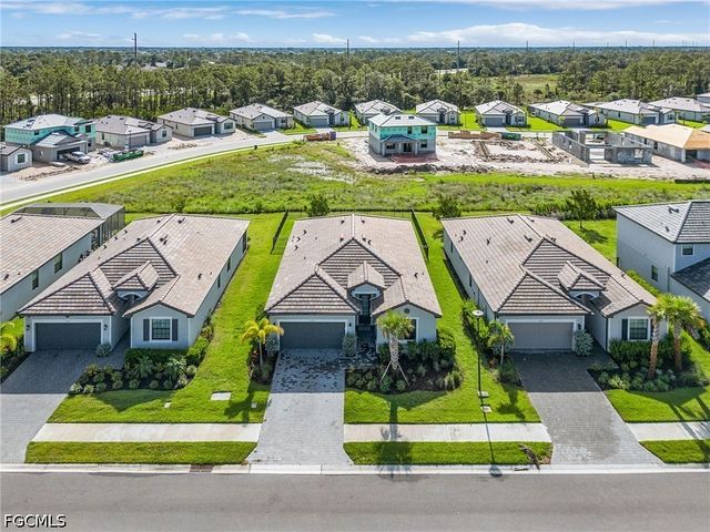 11151 Timber Creek DR E, Fort Myers, FL 33913