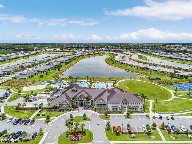 11151 Timber Creek DR E, Fort Myers, FL 33913