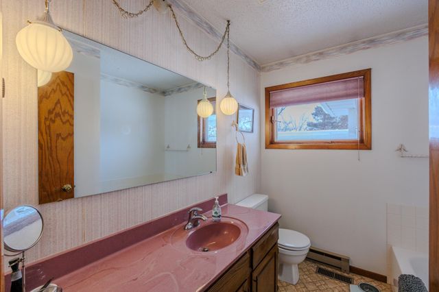 1804 Delton Avenue NW, Bemidji, MN 56601