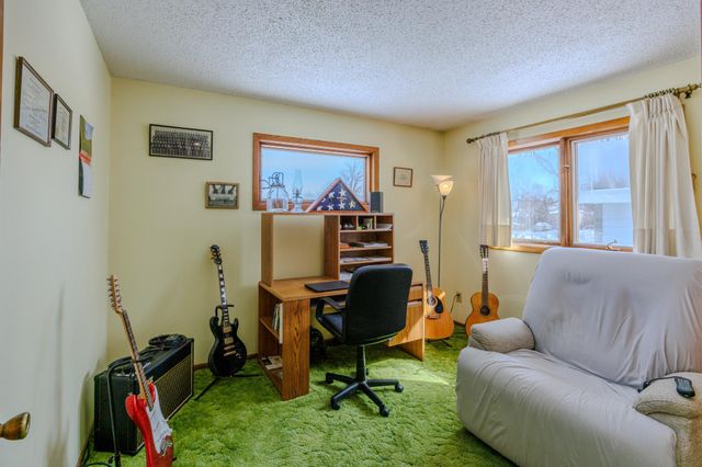 1804 Delton Avenue NW, Bemidji, MN 56601
