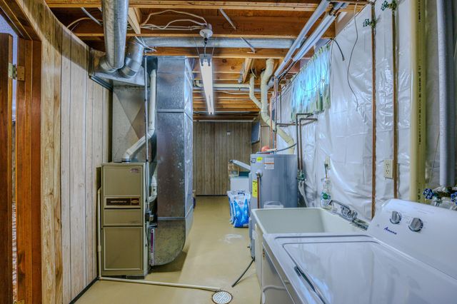 1804 Delton Avenue NW, Bemidji, MN 56601