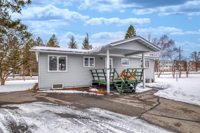 1804 Delton Avenue NW, Bemidji, MN 56601