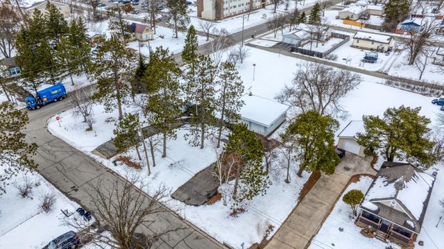 1804 Delton Avenue NW, Bemidji, MN 56601