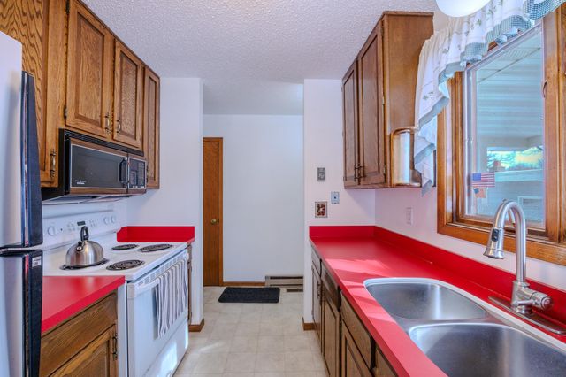 1804 Delton Avenue NW, Bemidji, MN 56601