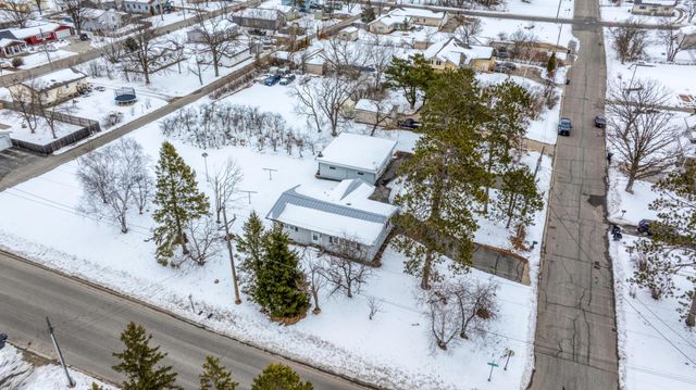 1804 Delton Avenue NW, Bemidji, MN 56601