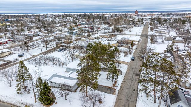 1804 Delton Avenue NW, Bemidji, MN 56601