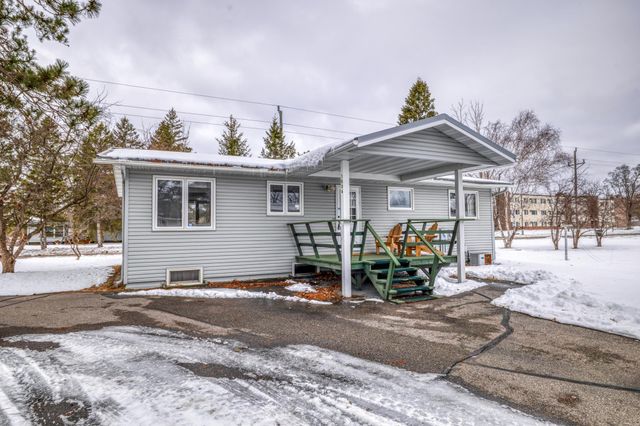 1804 Delton Avenue NW, Bemidji, MN 56601