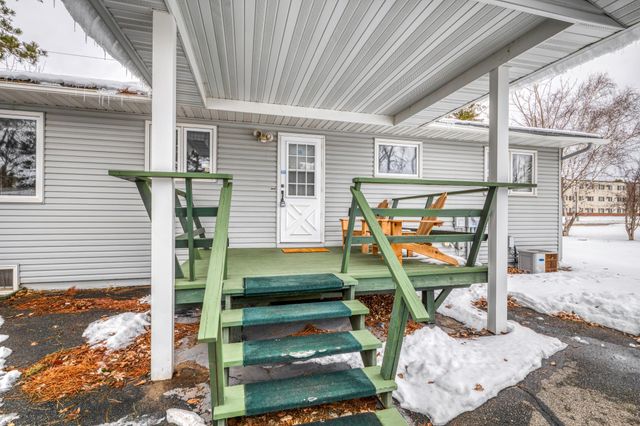 1804 Delton Avenue NW, Bemidji, MN 56601
