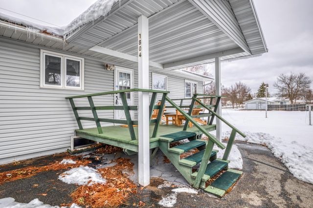 1804 Delton Avenue NW, Bemidji, MN 56601