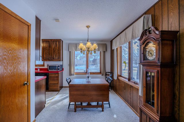 1804 Delton Avenue NW, Bemidji, MN 56601