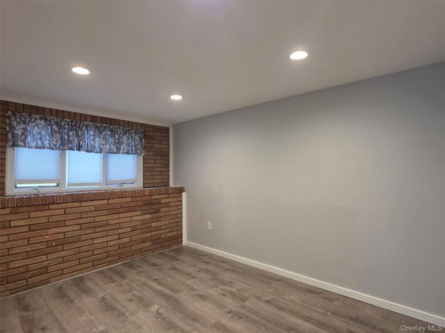 123 Joni Drive, West Sayville, NY 11796