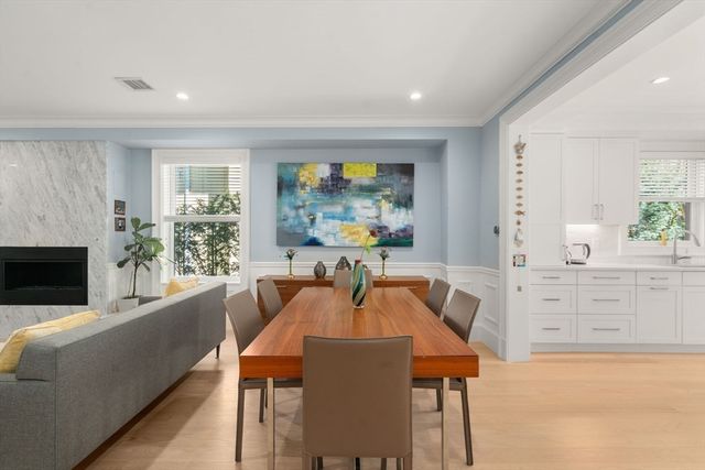 90 Columbia U90, Brookline, MA 02446